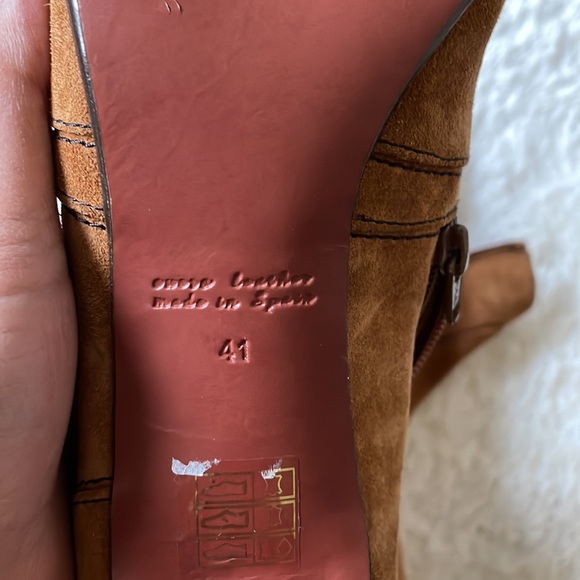 Chie Mihara suede heeled booties cognac tan brown luxury - Picture 13 of 16